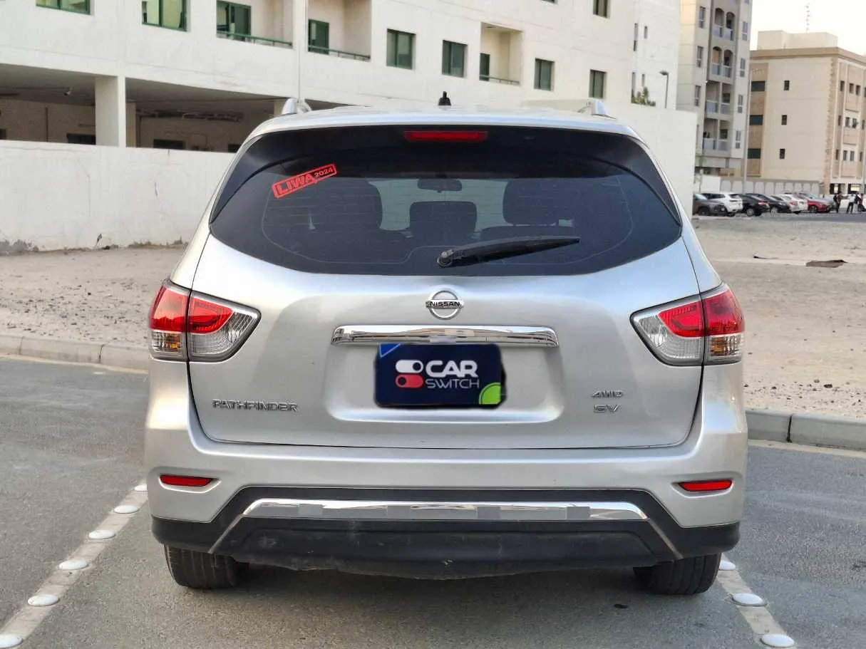 Car image 6