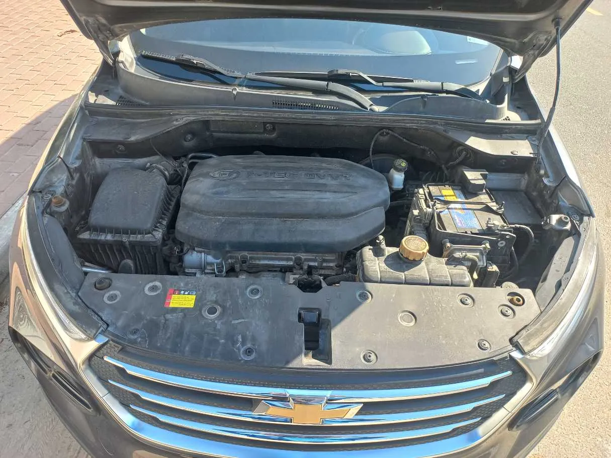 Car image 12