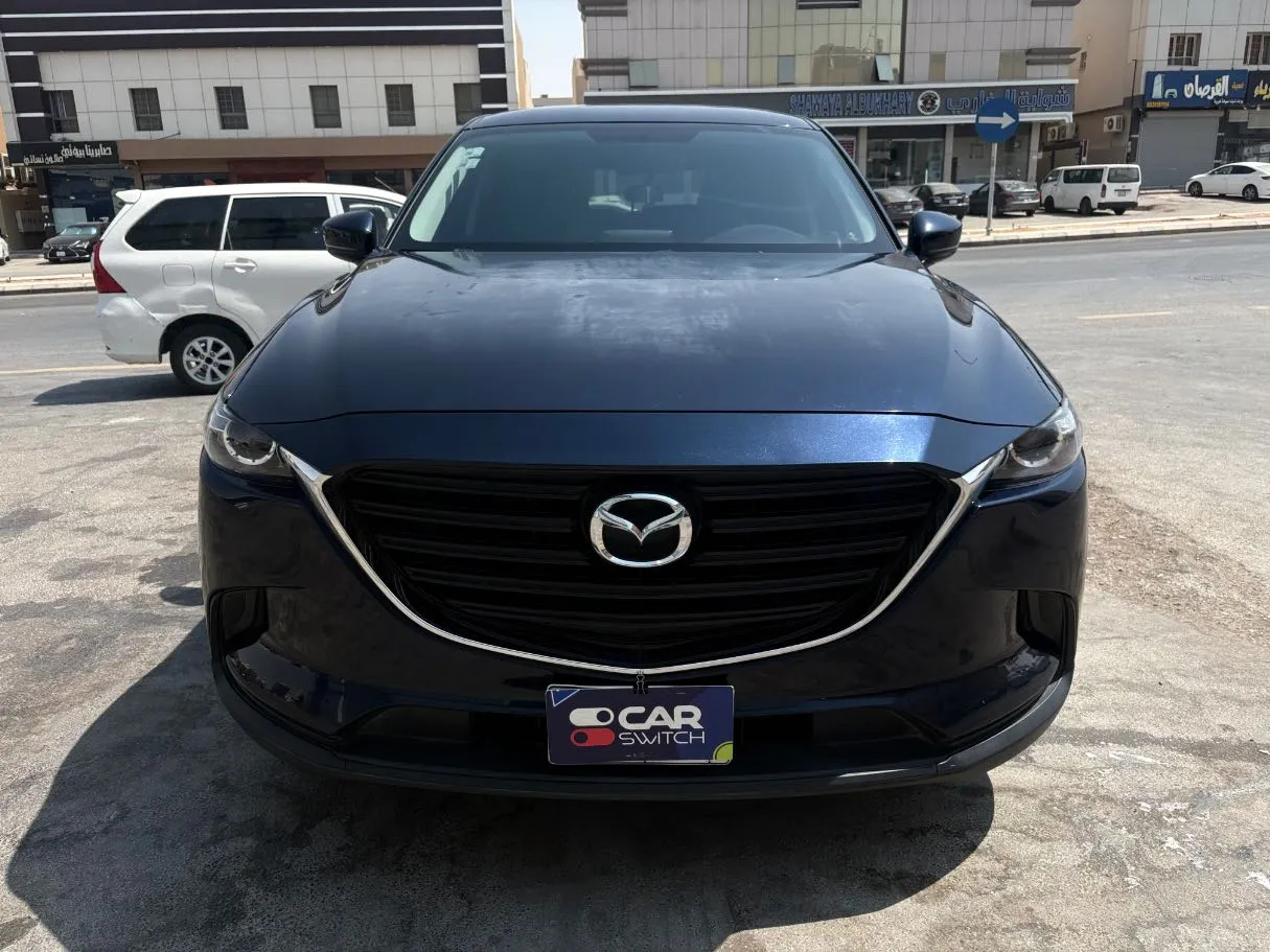 Car image 2