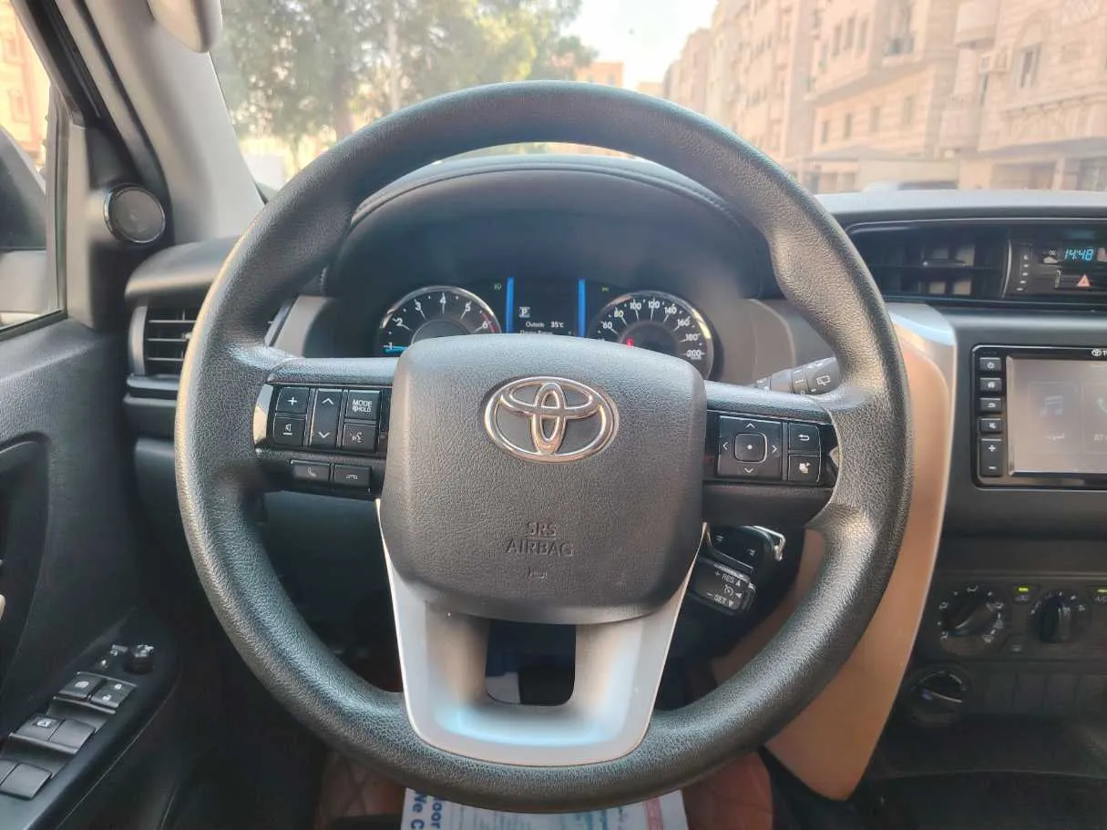 Car image 22