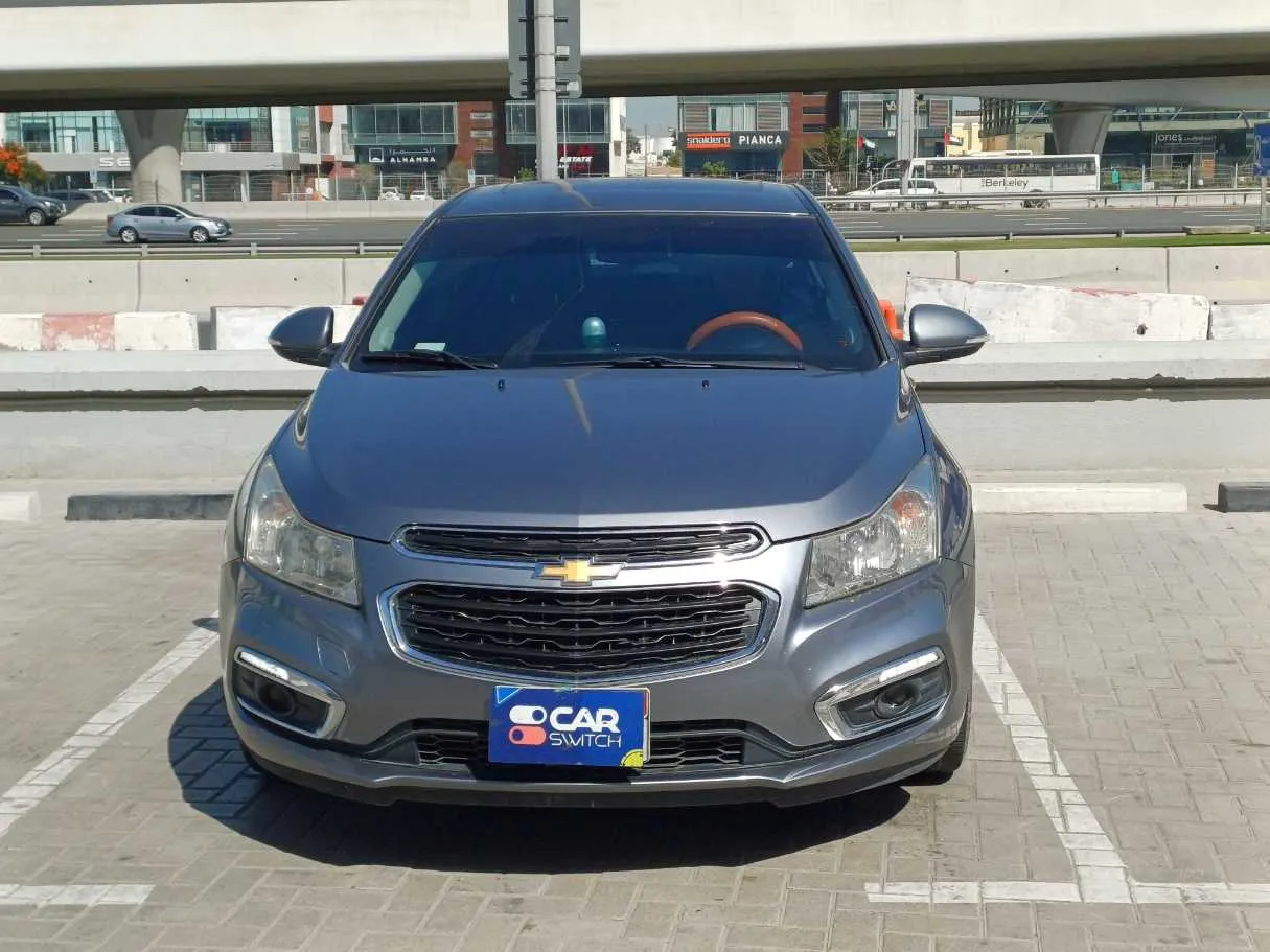Car image 2