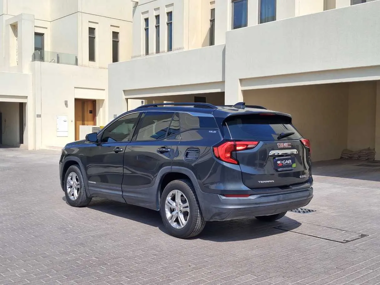 Car image 7