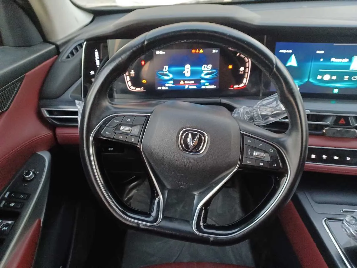 Car image 17