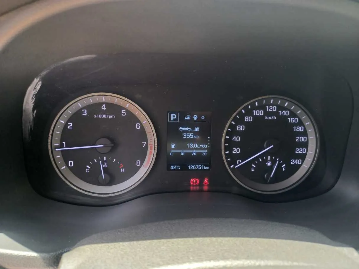 Car image 20