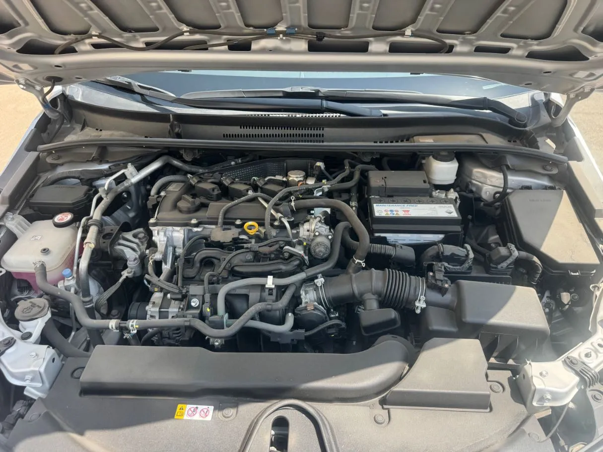 Car image 21