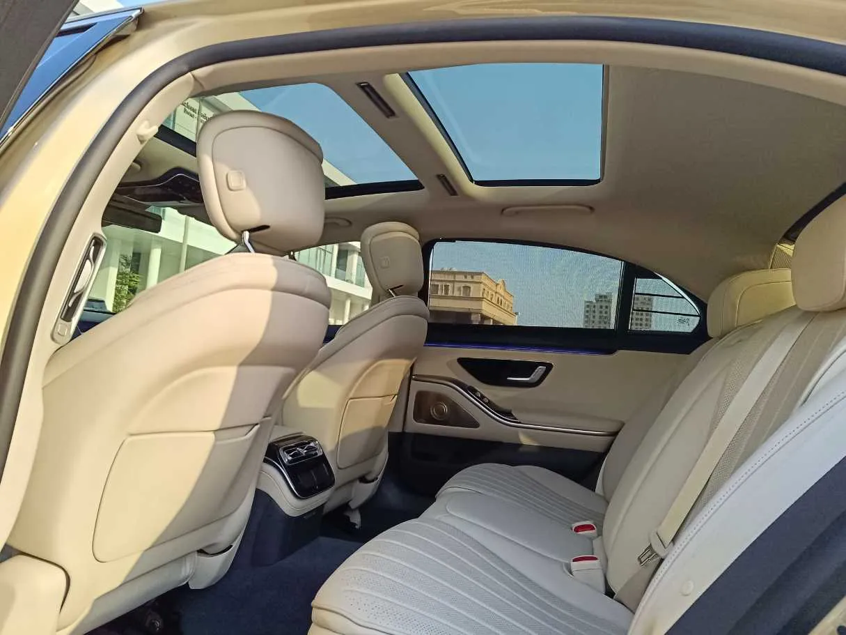 Car image 22