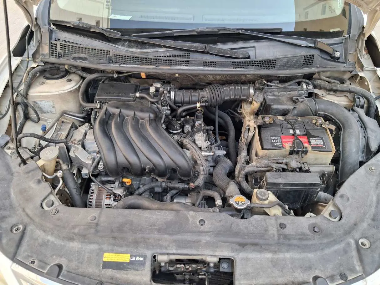 Car image 19