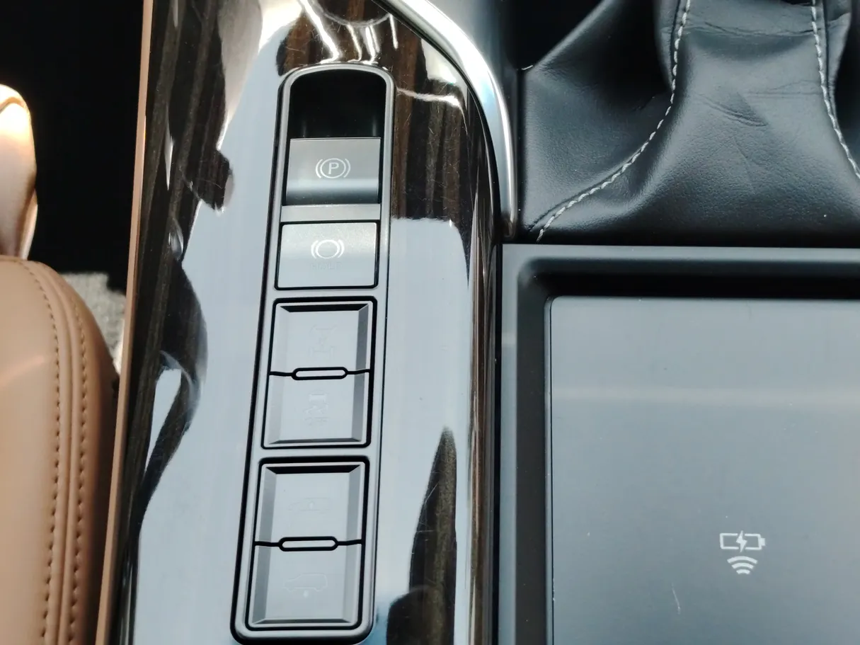 Car image 31