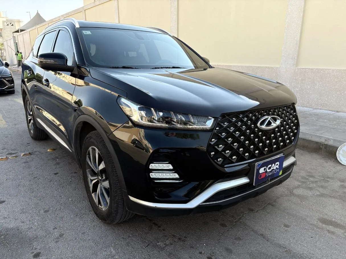 Car image 3