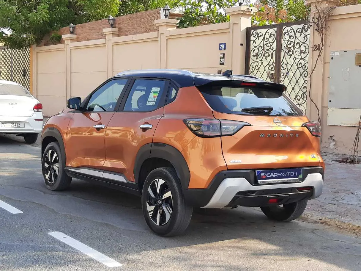 Car image 7