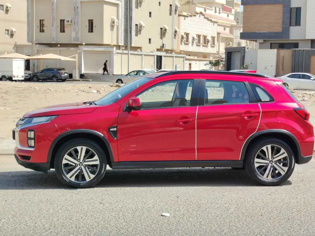 Car image 8