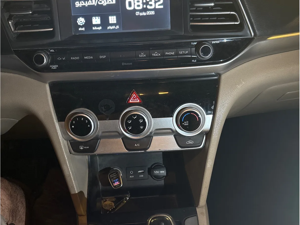 Car image 7