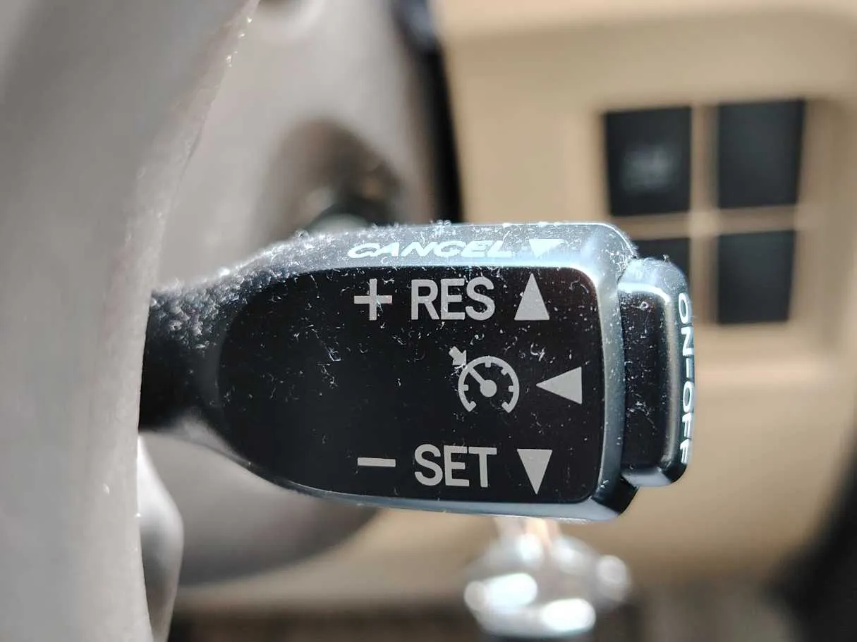 Car image 33