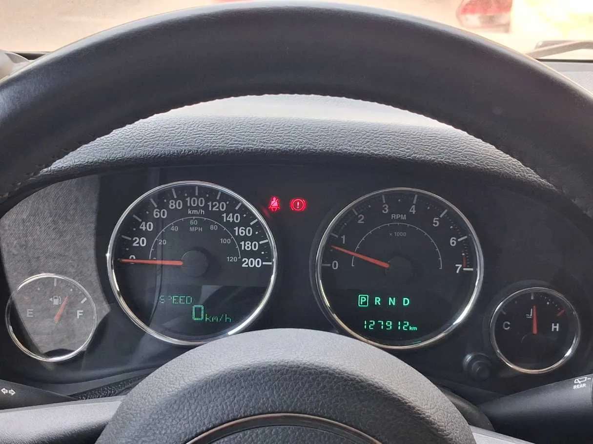 Car image 24