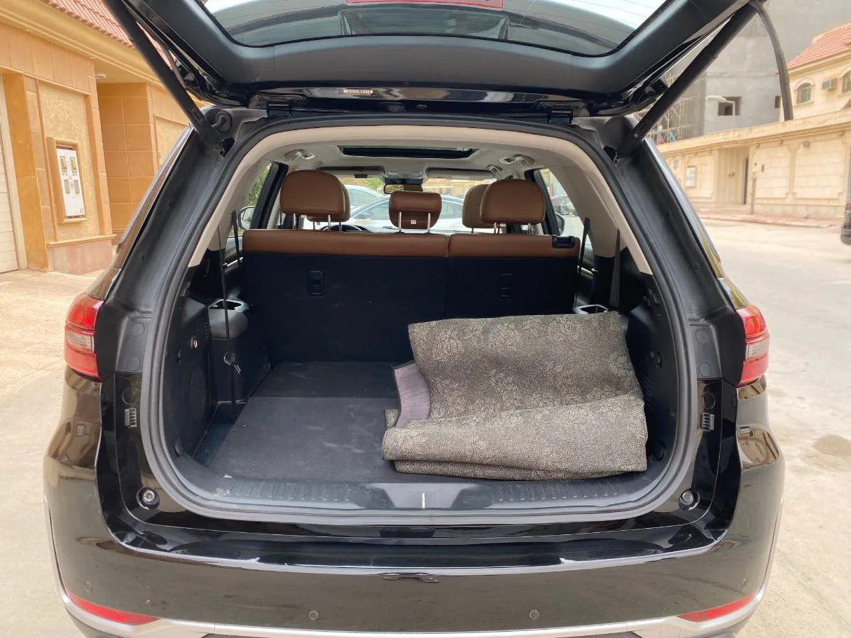 Car image 20