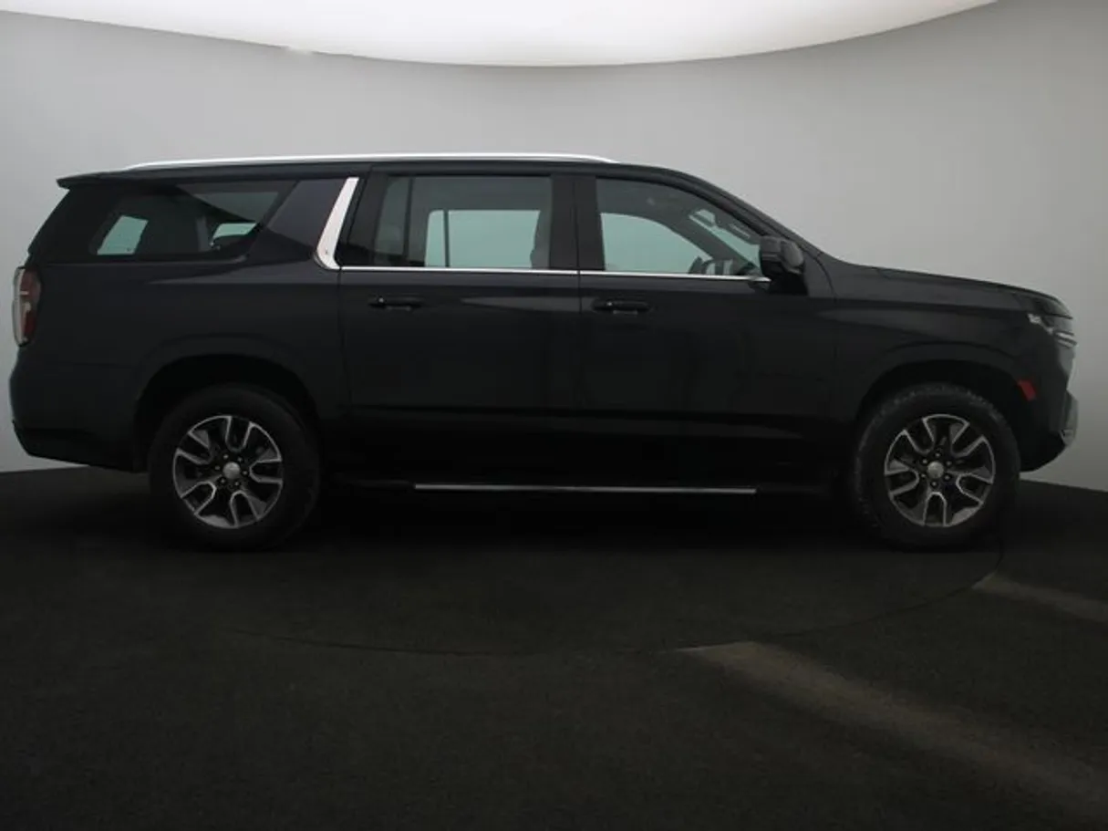 Car image 13