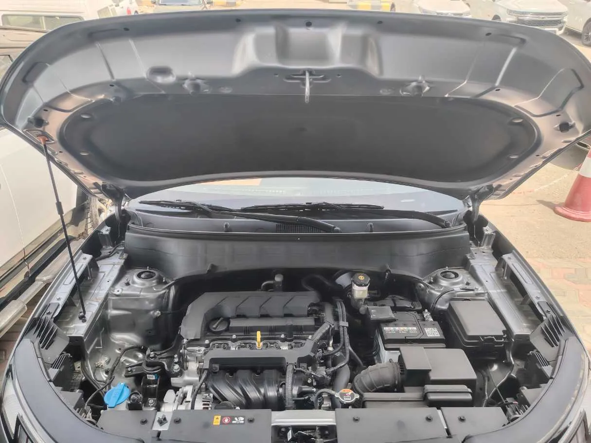 Car image 33