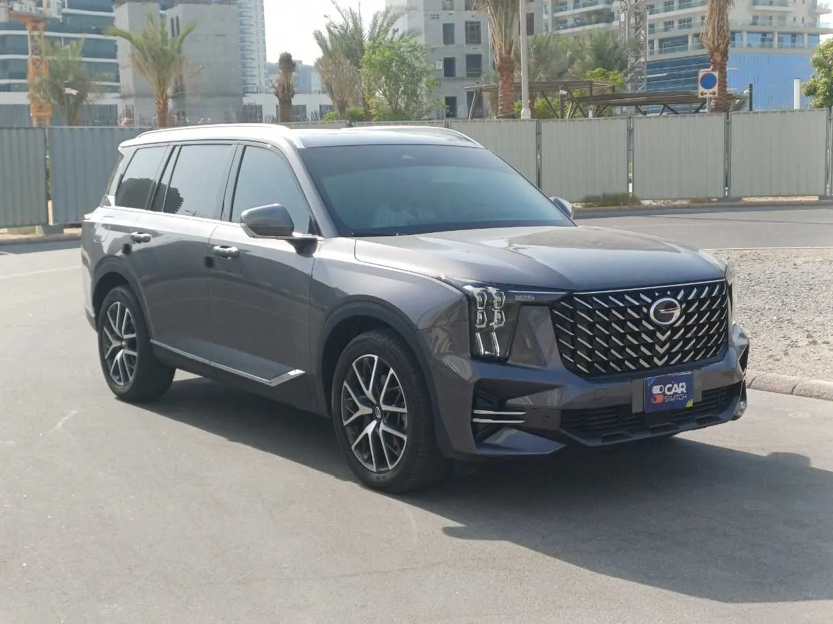 Car image 3