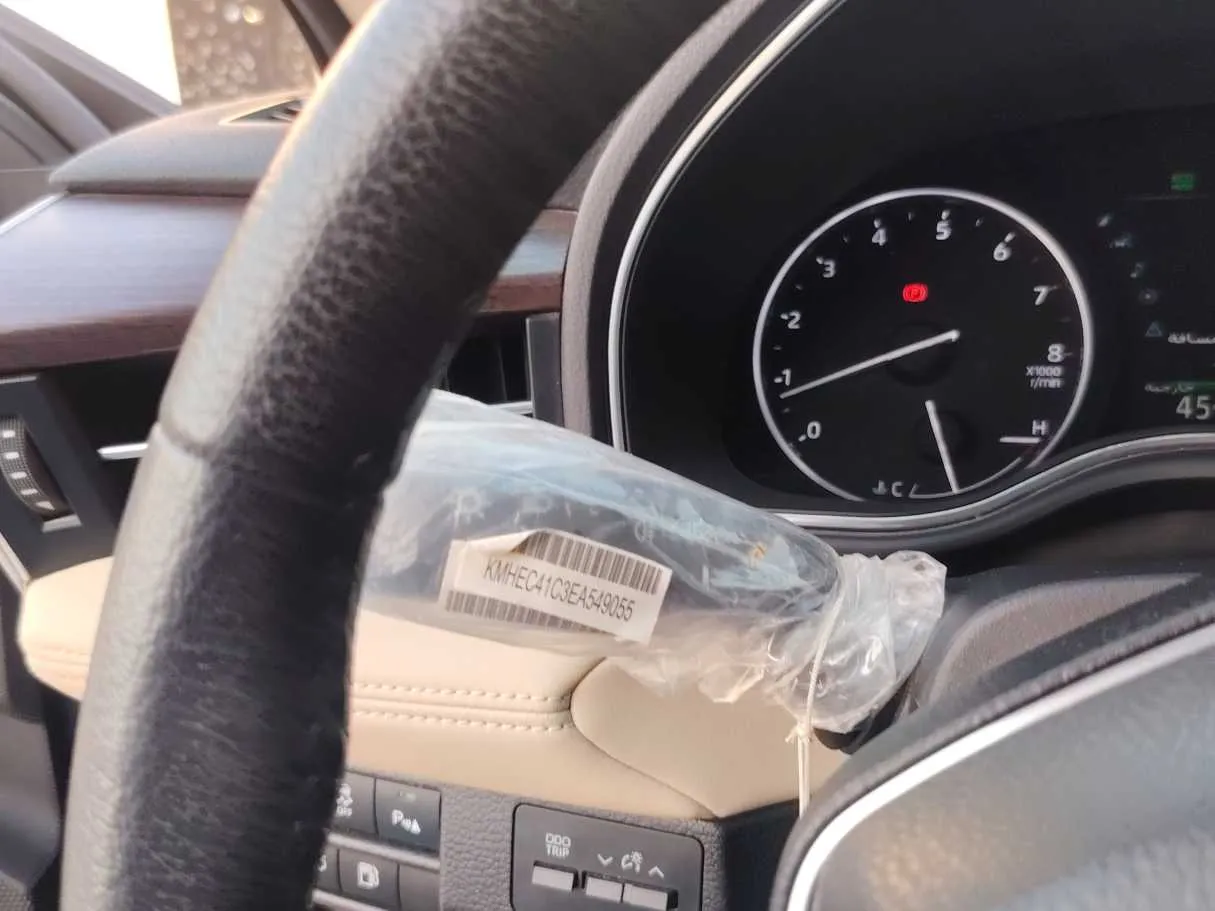 Car image 22