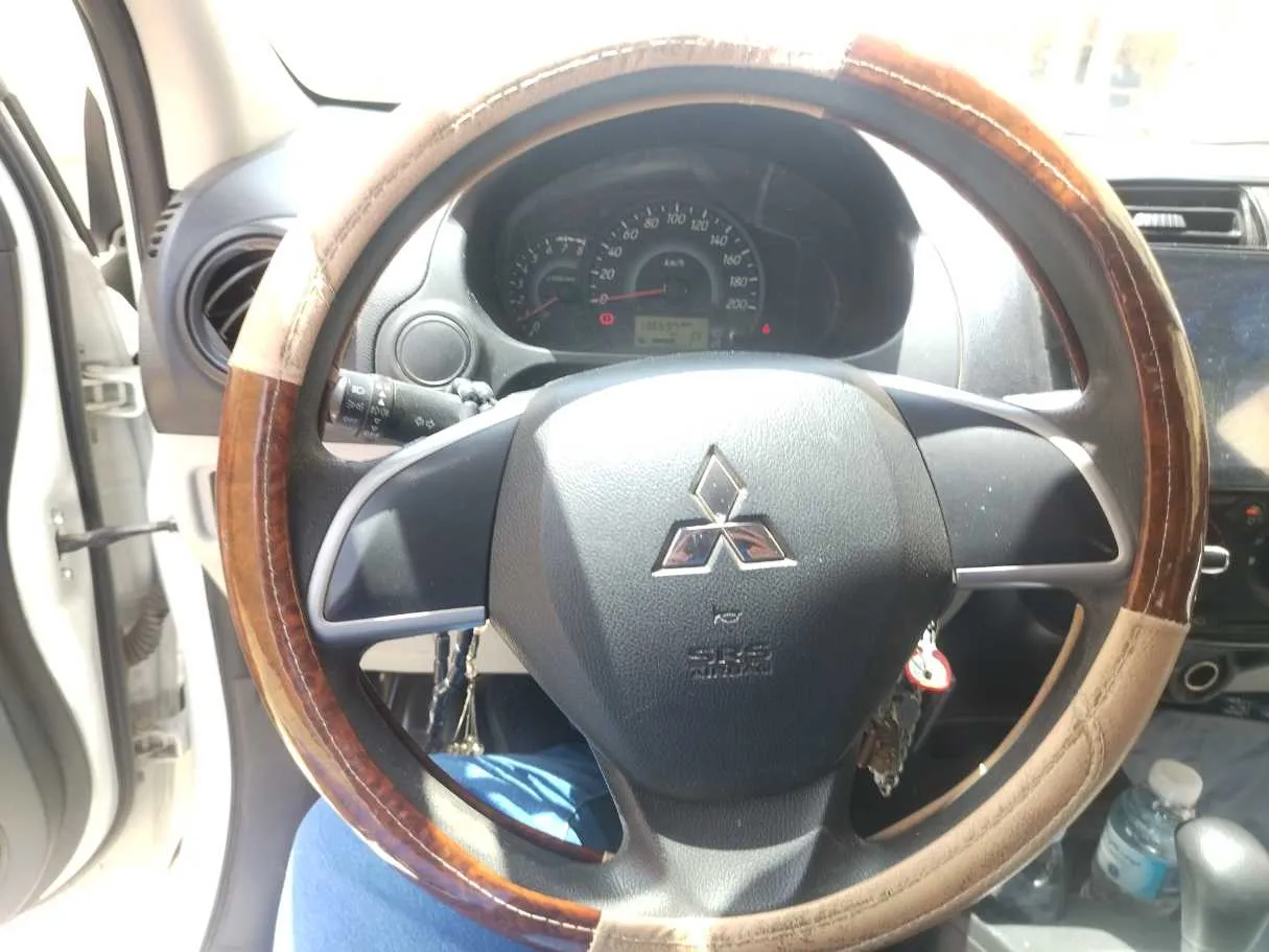 Car image 29