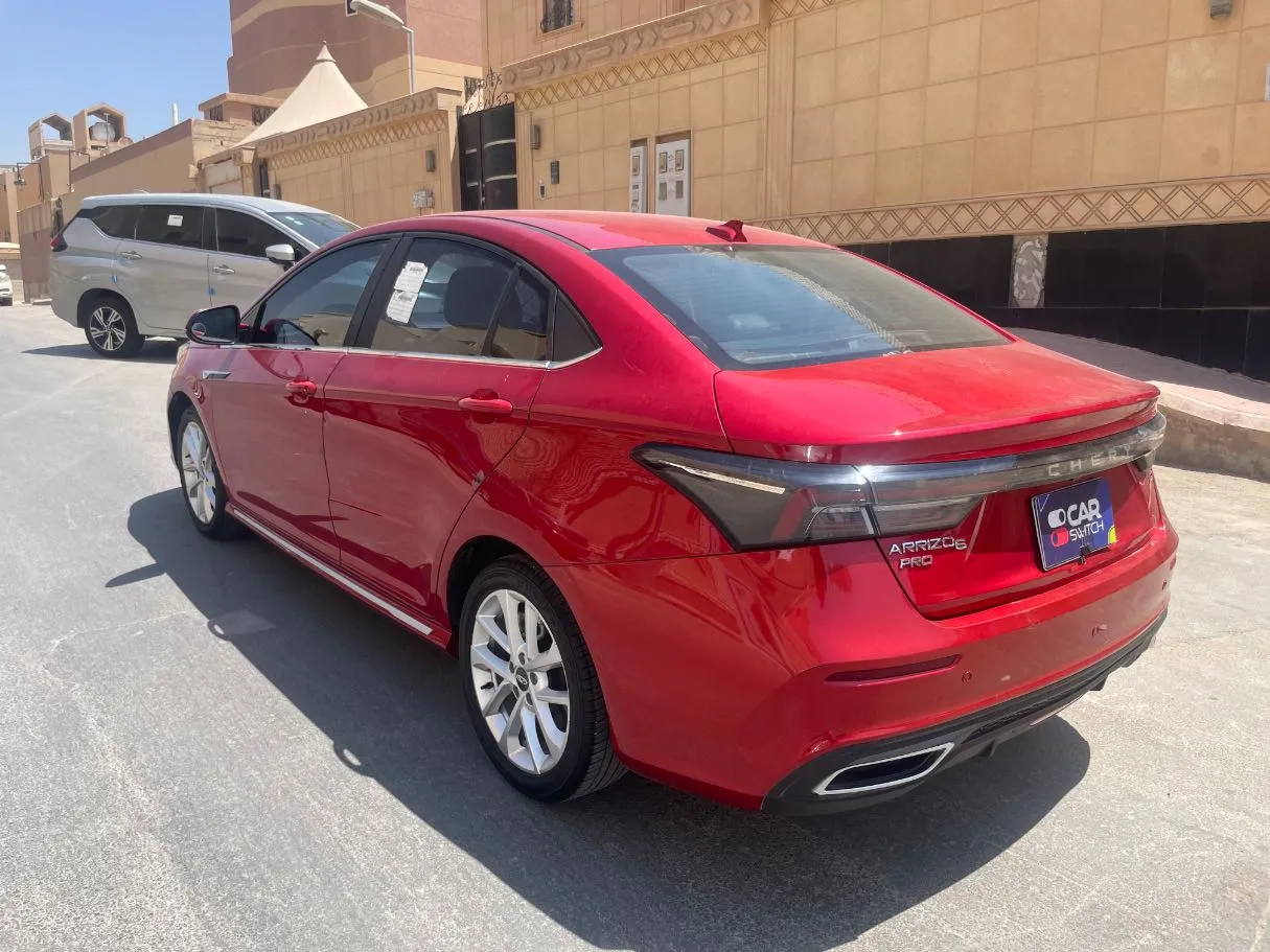 Car image 7