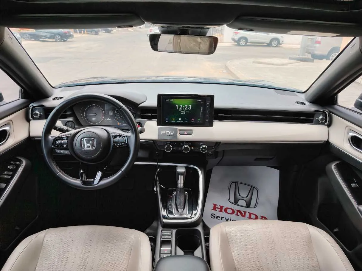 Car image 20