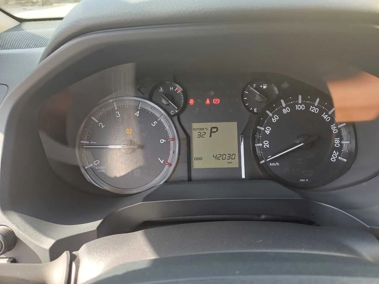 Car image 23