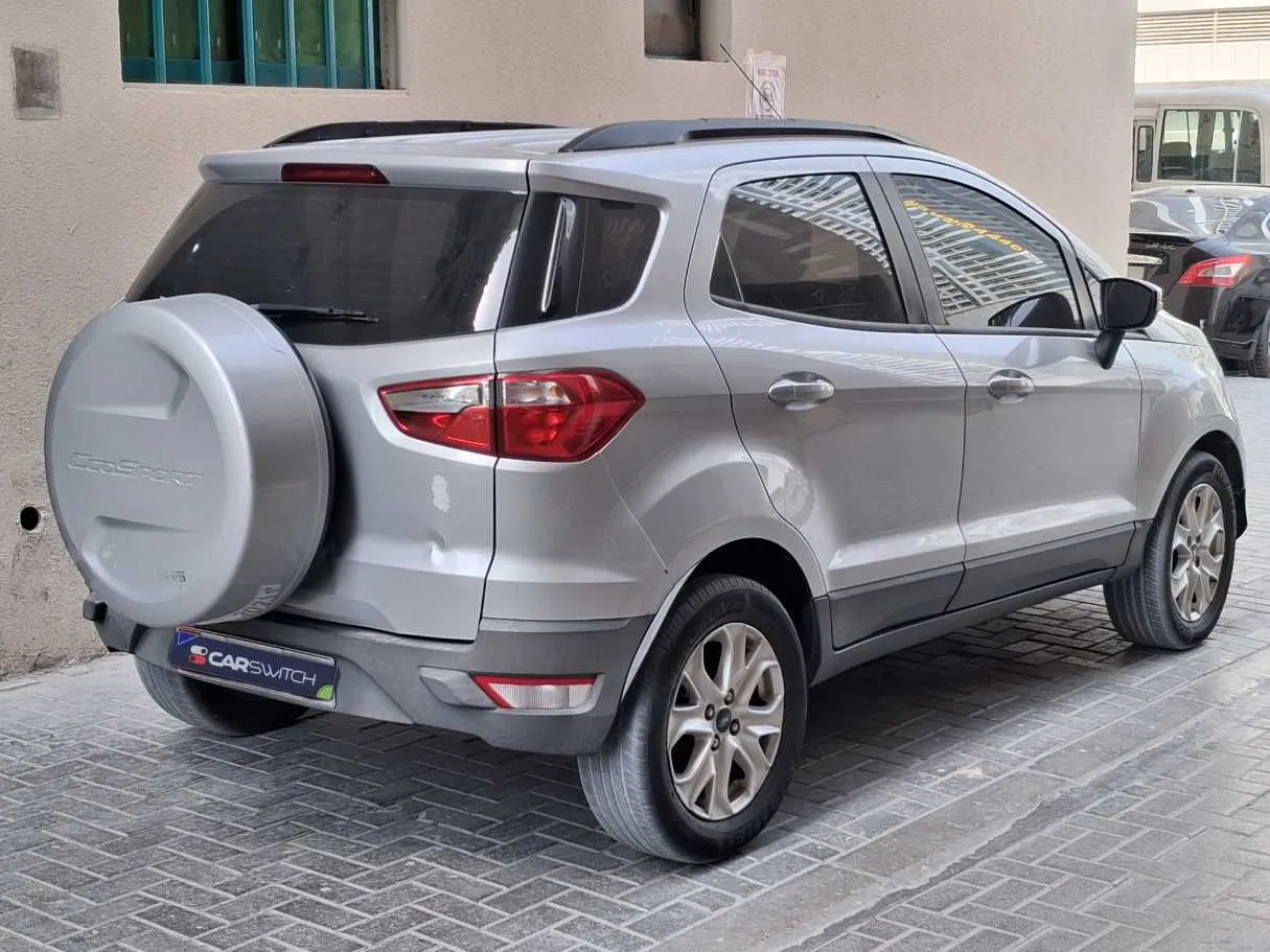 Car image 5