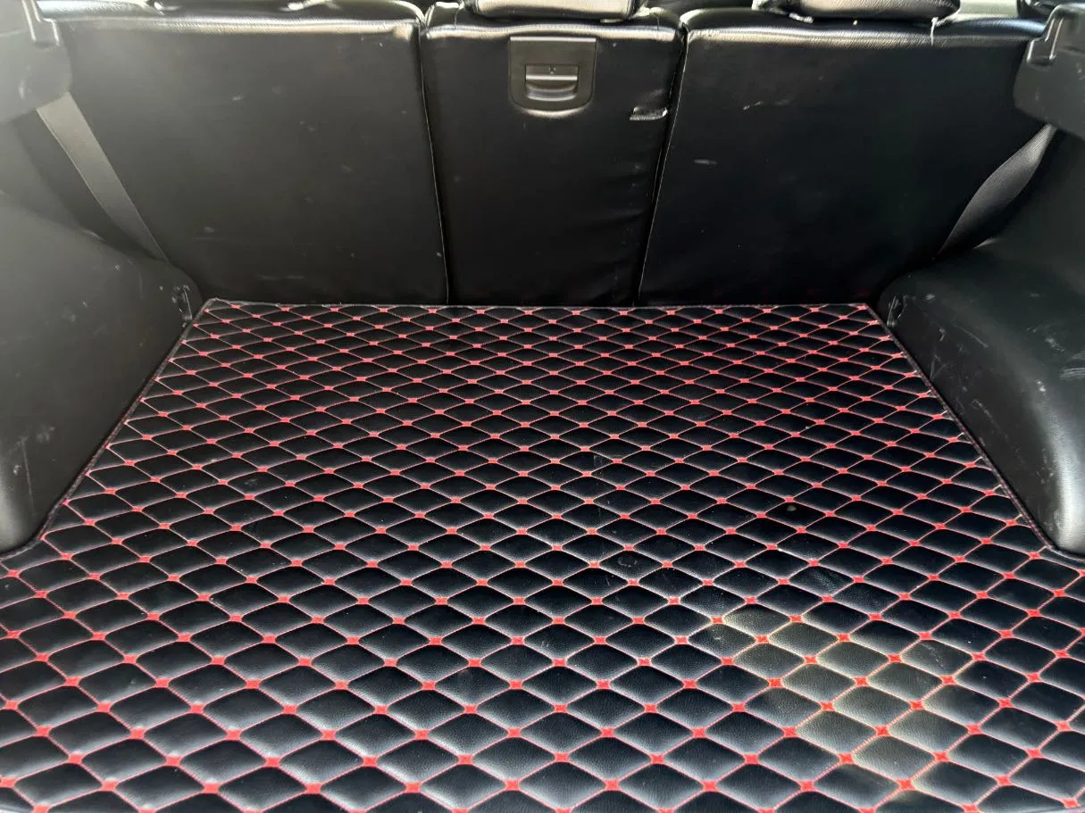 Car image 25