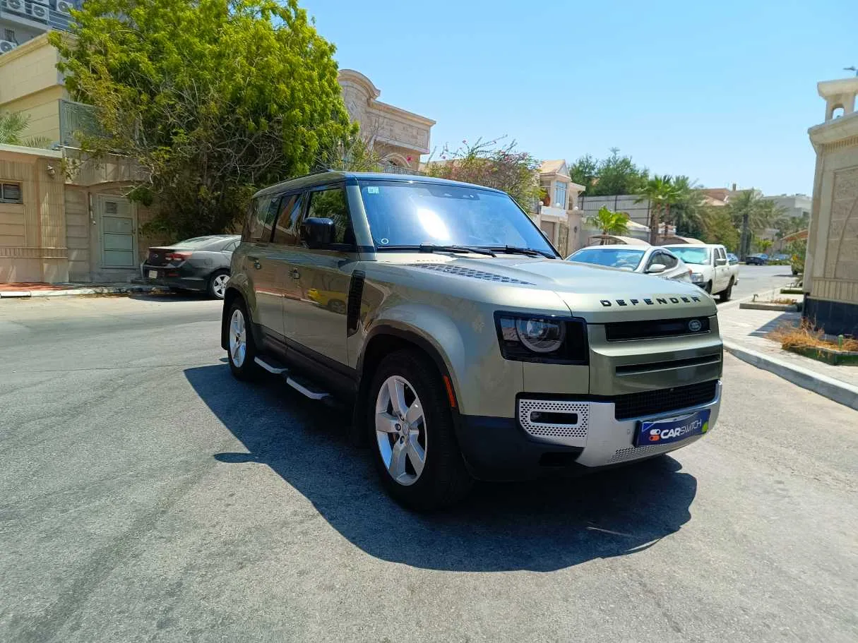 Car image 3