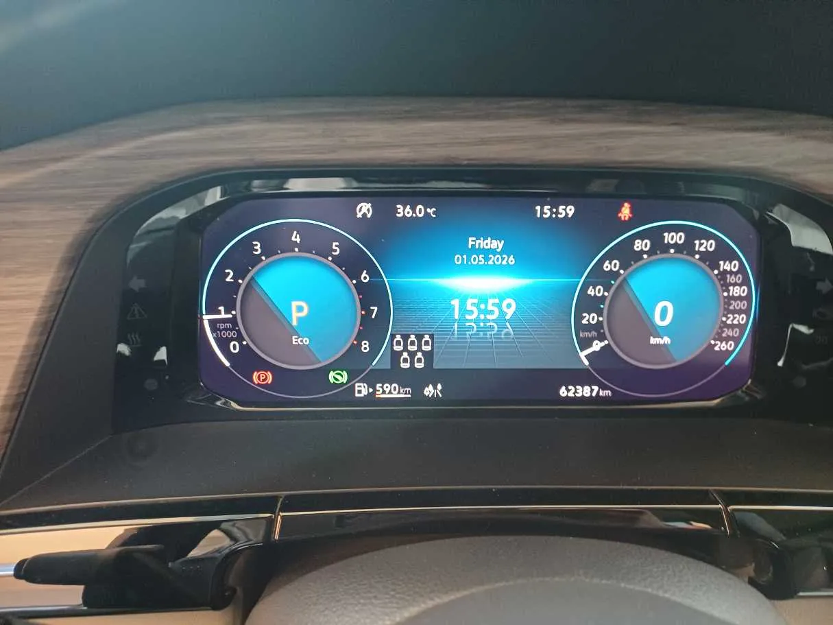 Car image 20