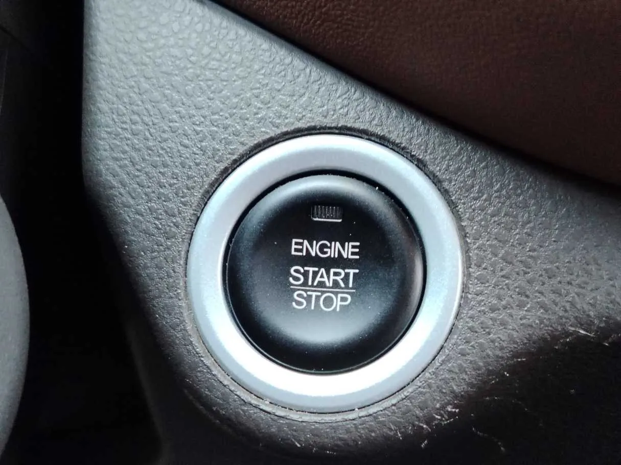 Car image 28