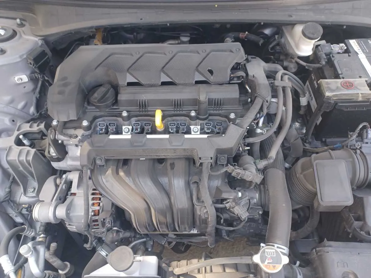 Car image 21