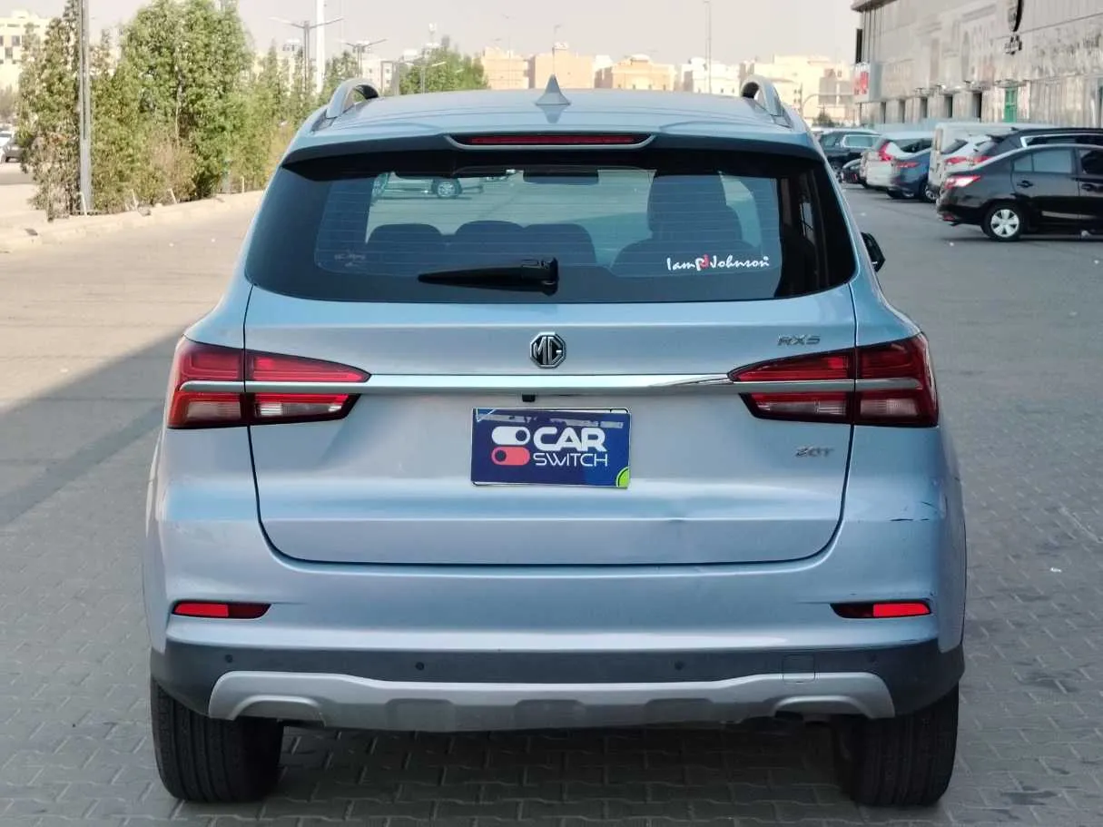 Car image 6