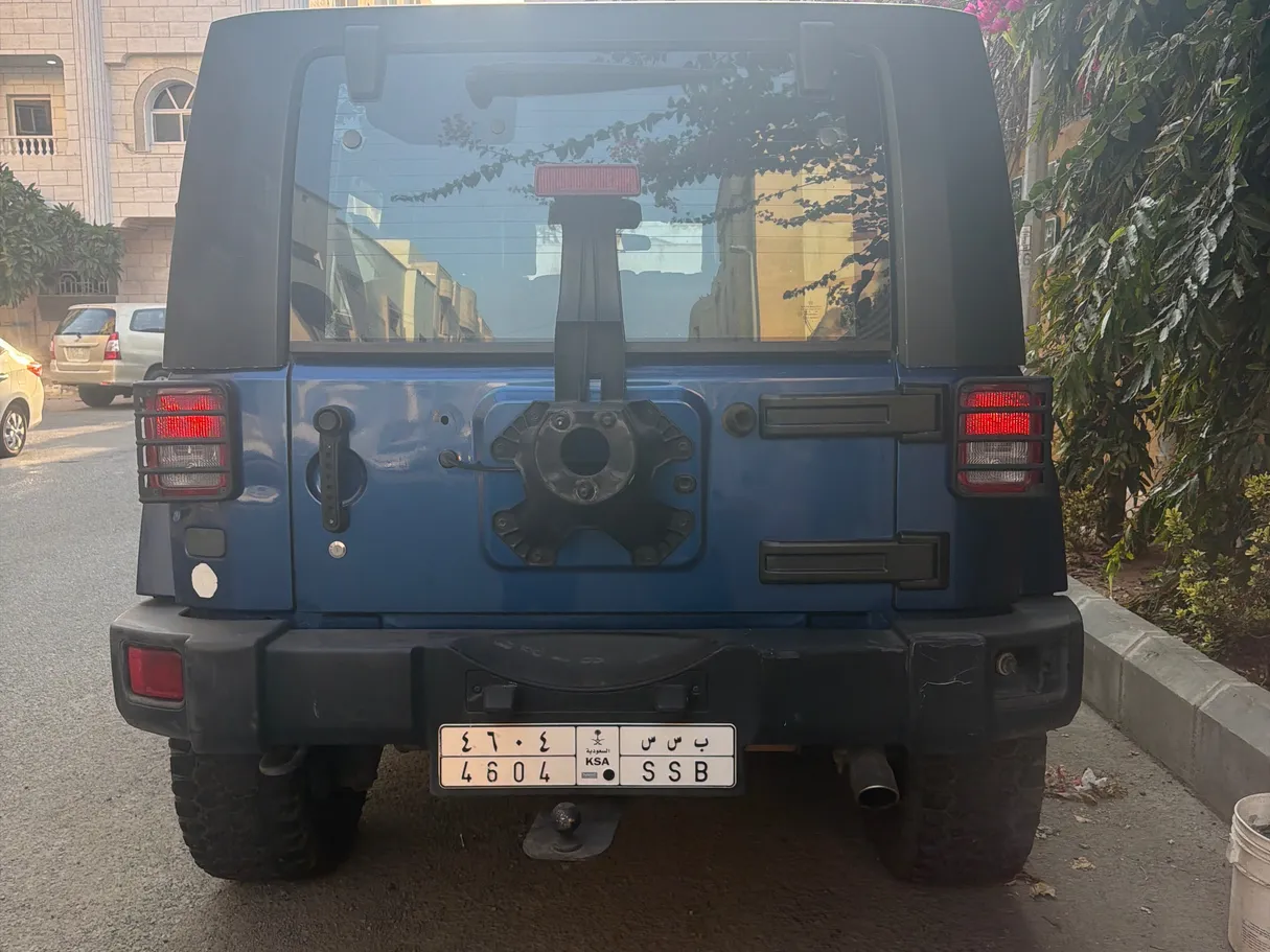 Car image 6
