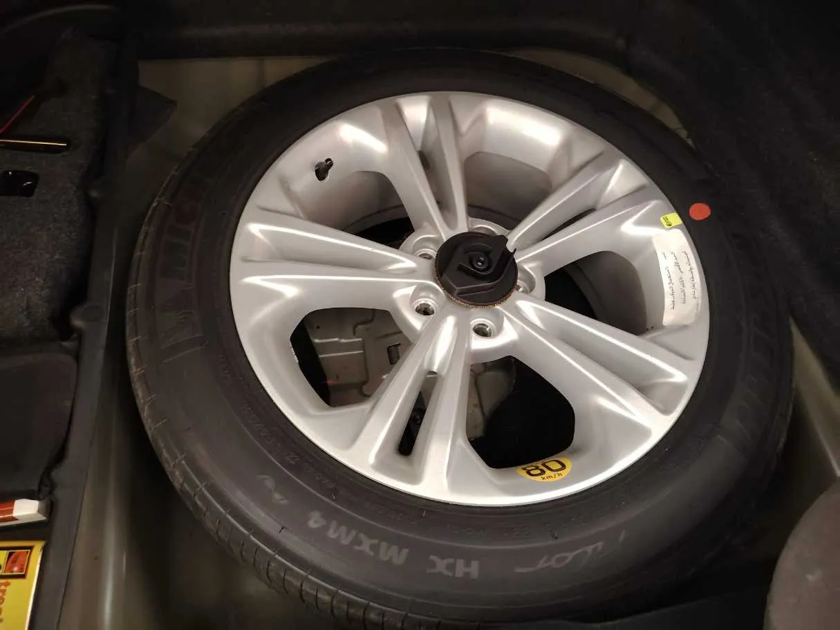 Car image 28