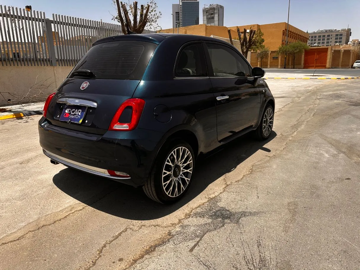 Car image 5