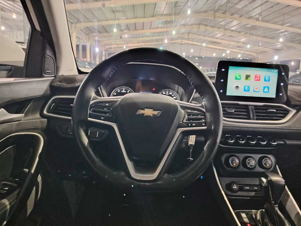Car image 23