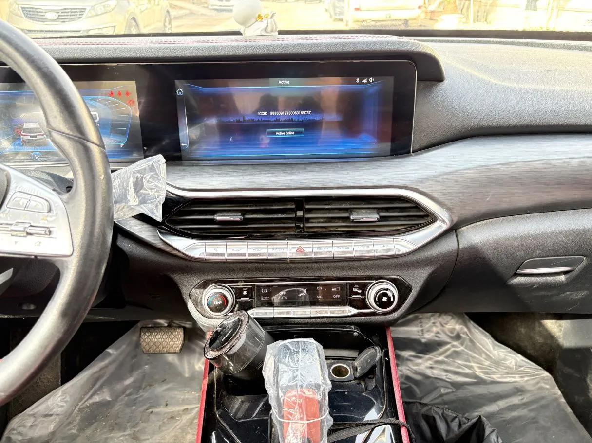 Car image 20