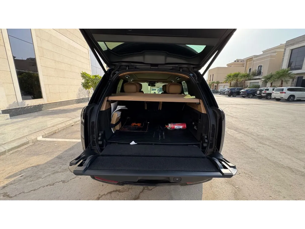 Car image 22