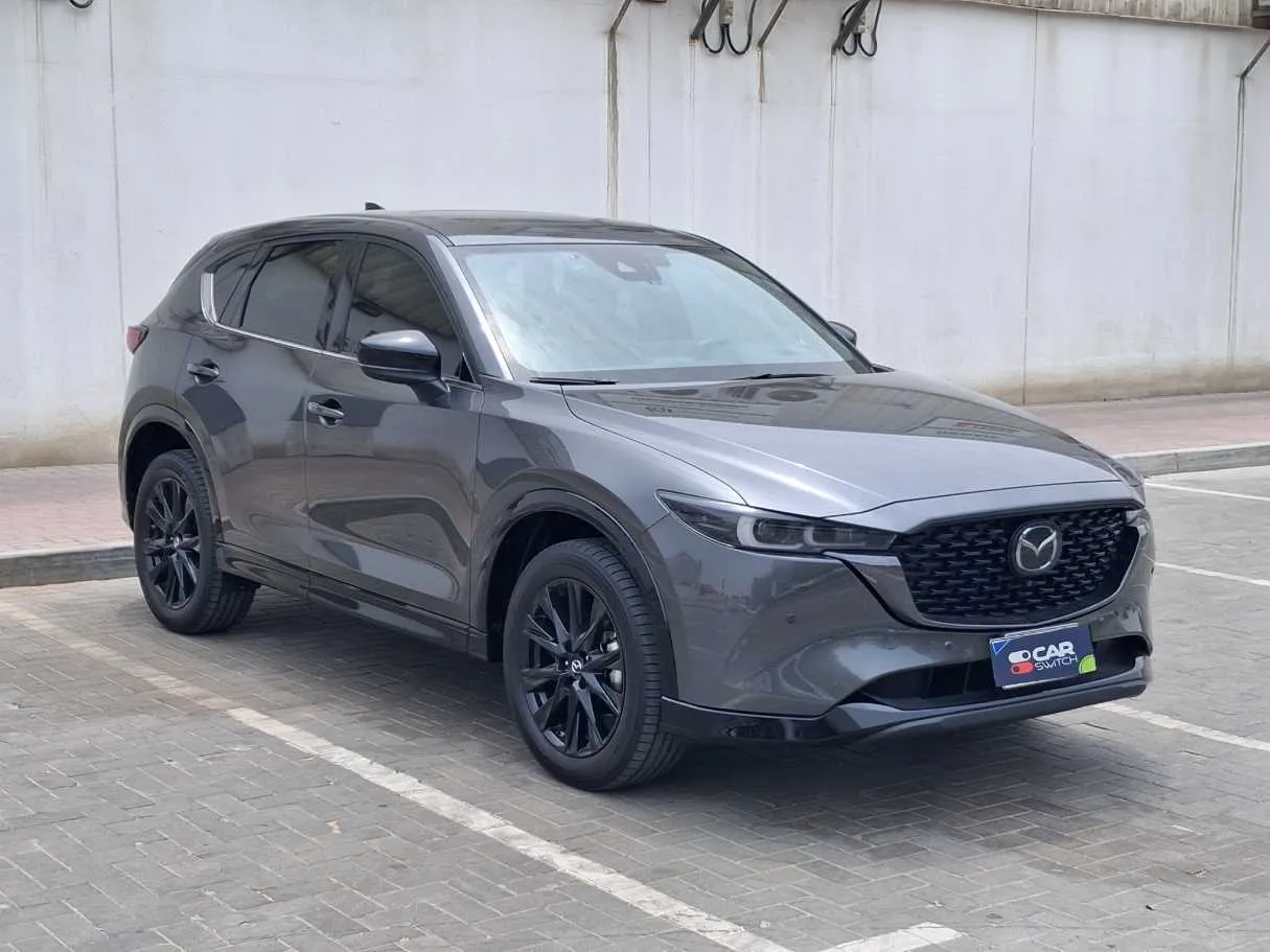 Car image 3