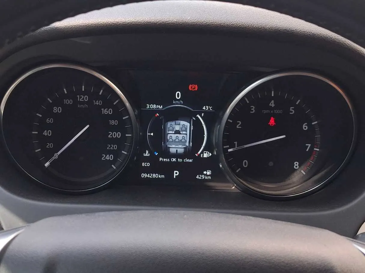 Car image 20