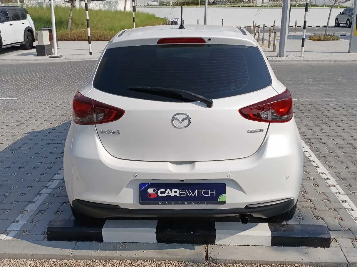 Car image 6