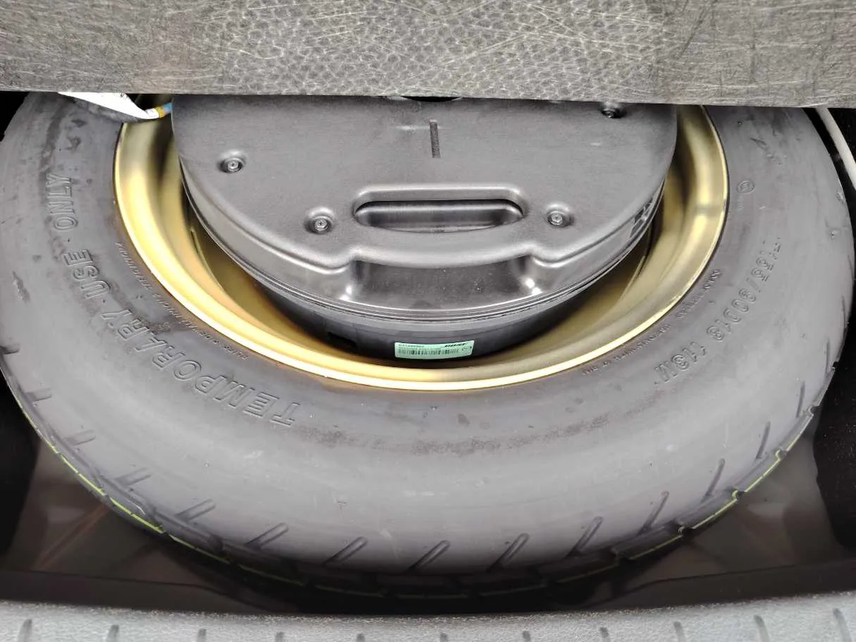 Car image 41