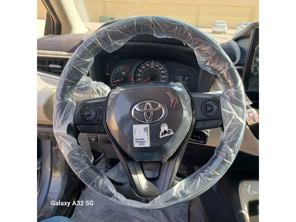 Car image 21
