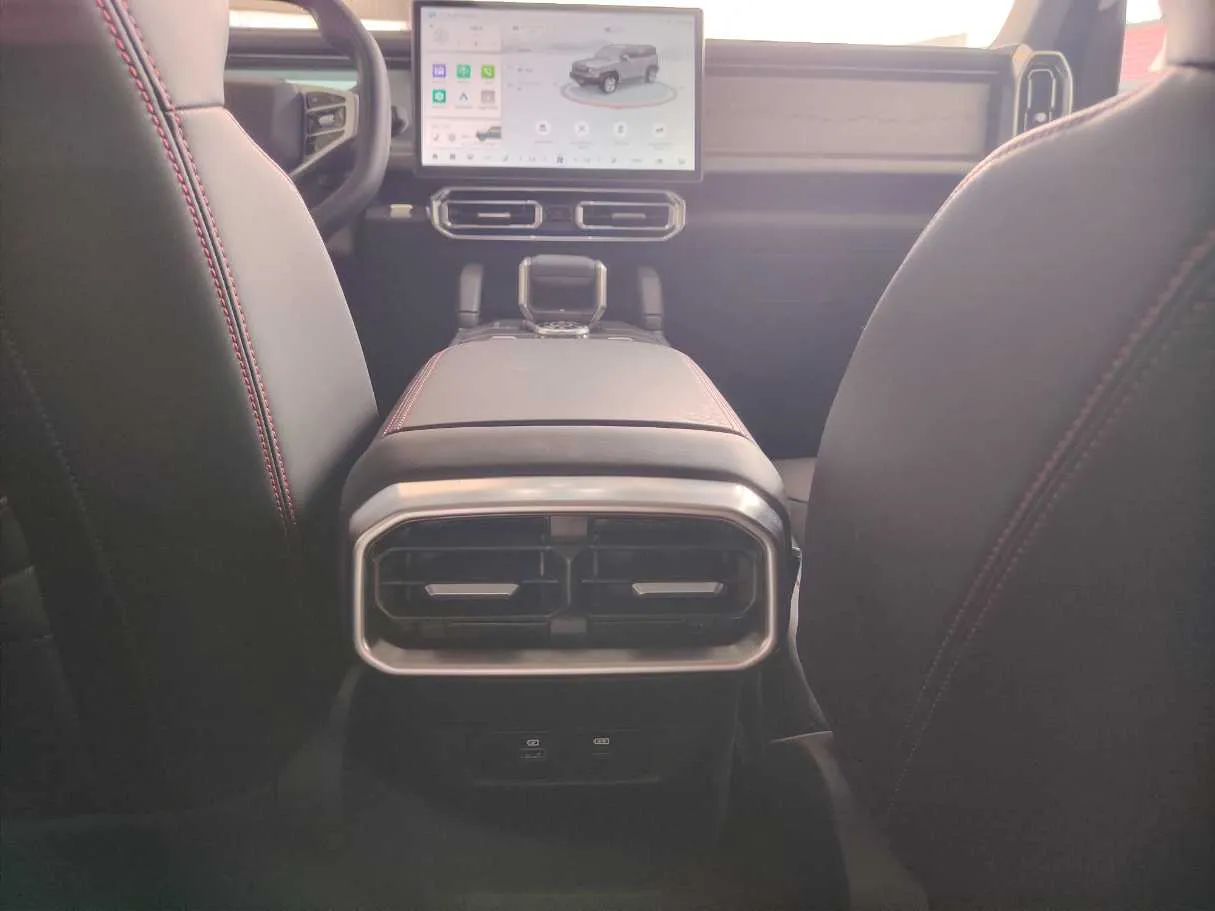 Car image 29