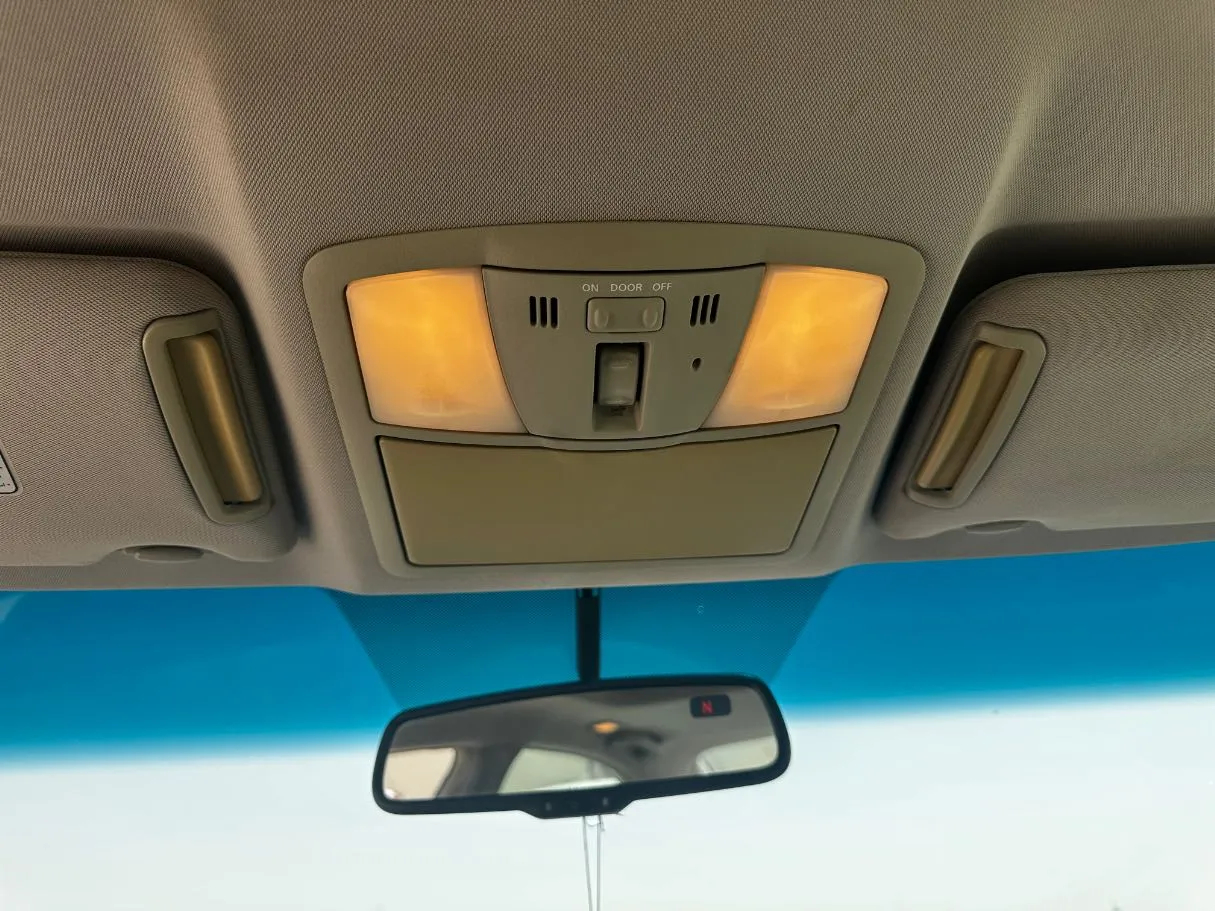 Car image 22