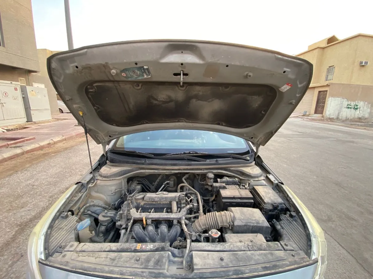 Car image 22