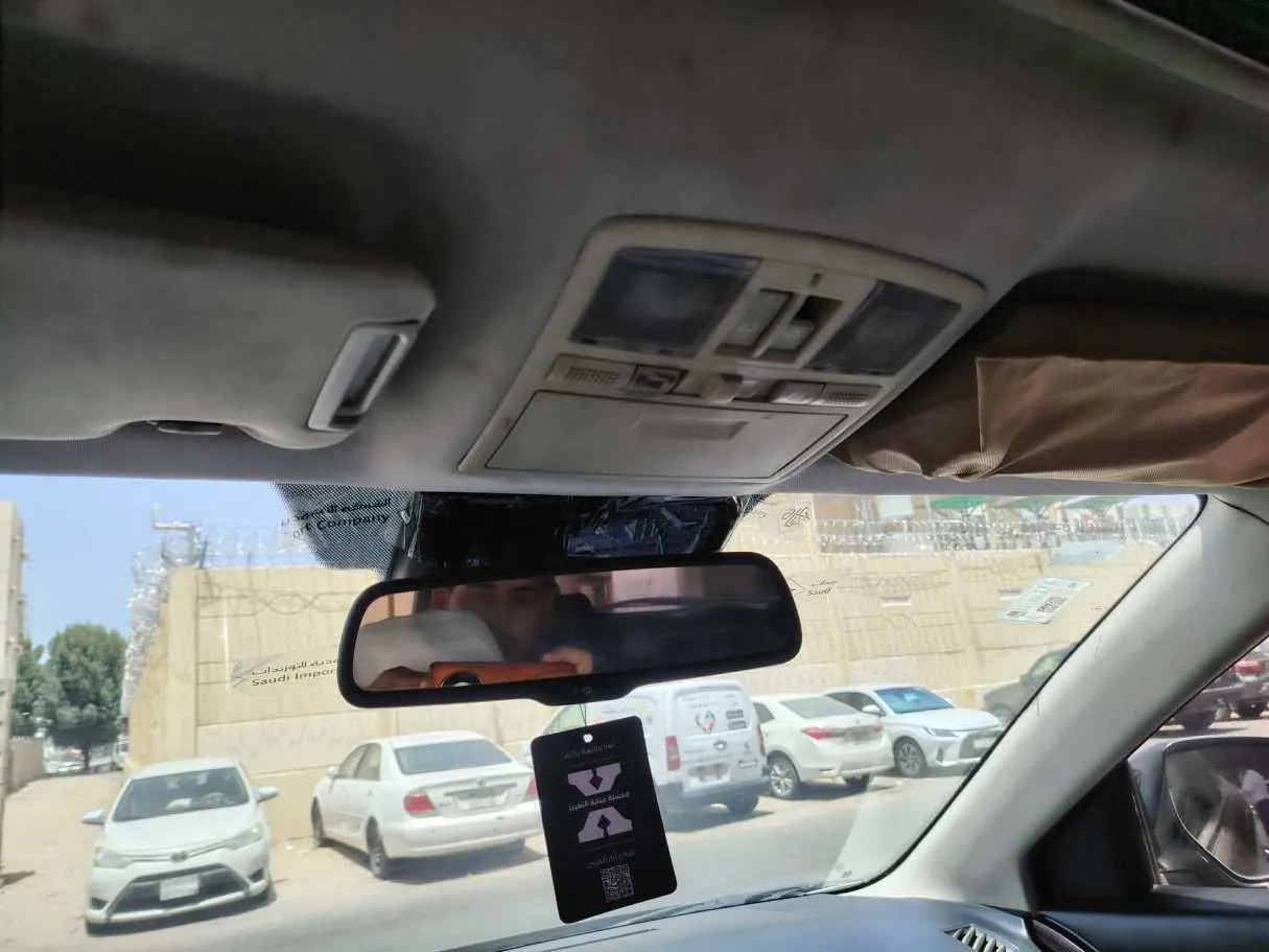 Car image 42