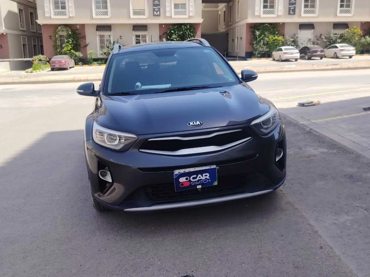 Car image 2